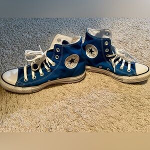 Blue high top converse